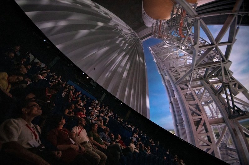 Full dome theatrical experience